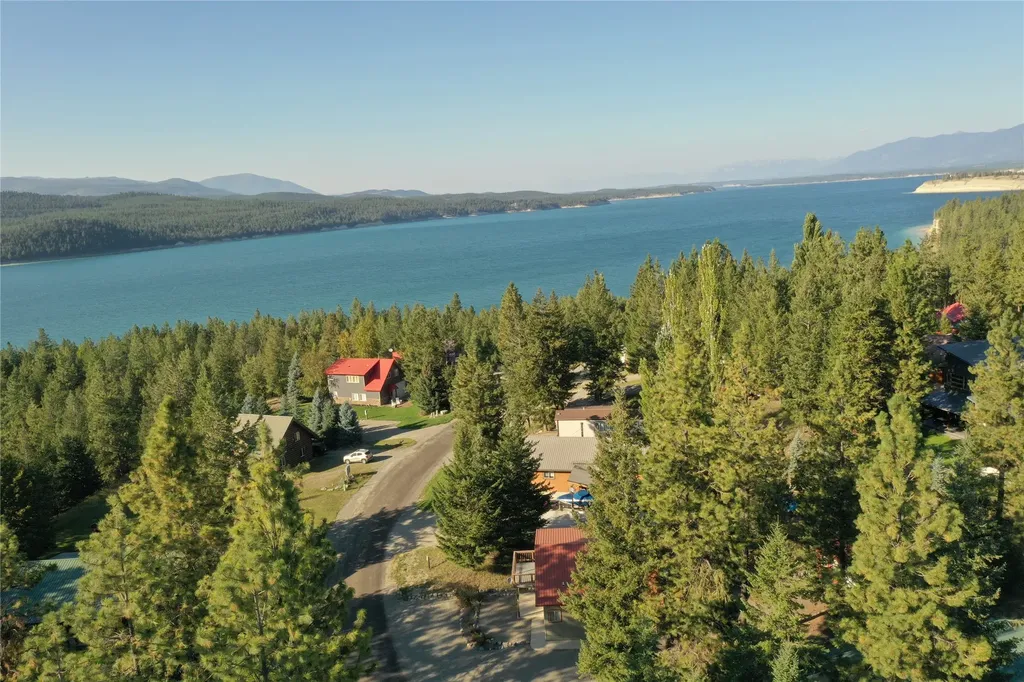 95 Reservoir Court Rexford MT 59930