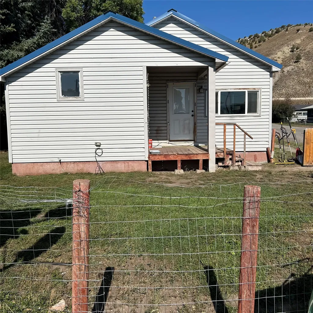 161 E Broad Street Drummond MT 59832
