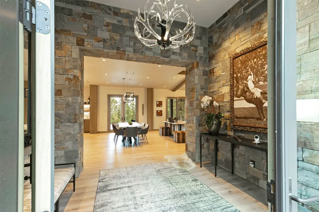 1441 Stock Farm Road Hamilton MT 59840