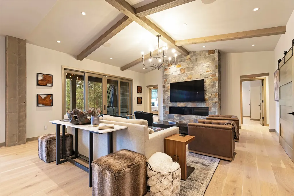 1441 Stock Farm Road Hamilton MT 59840