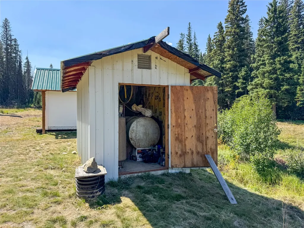 7379 Hahn Creek Road Elliston MT 59728