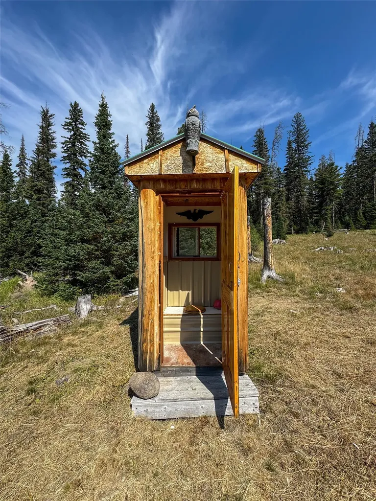 7379 Hahn Creek Road Elliston MT 59728