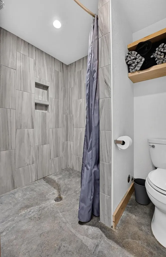 118 Salmon Drive Rexford MT 59930