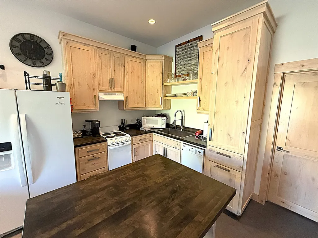 118 Salmon Drive Rexford MT 59930