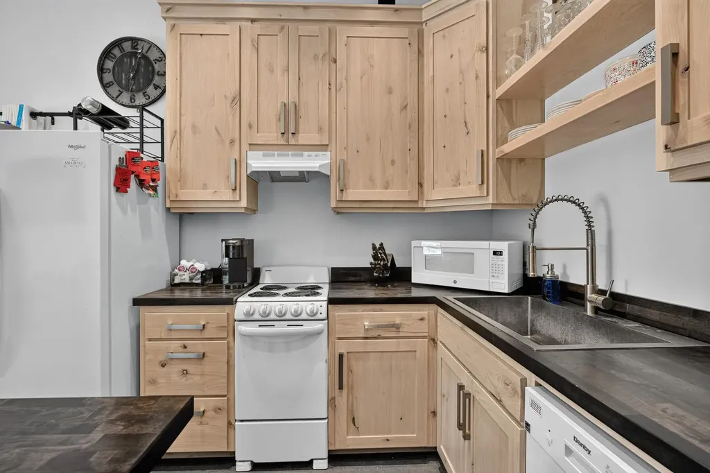 118 Salmon Drive Rexford MT 59930
