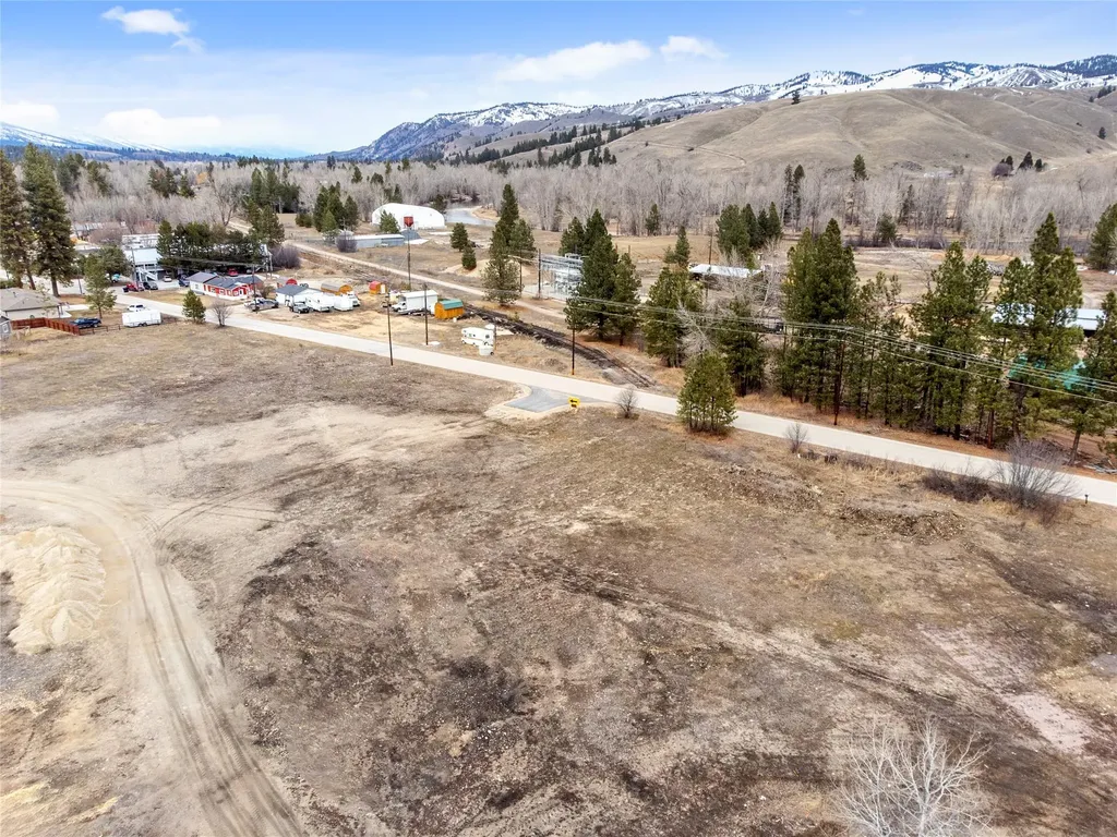 172 Kay Lane Darby MT 59829