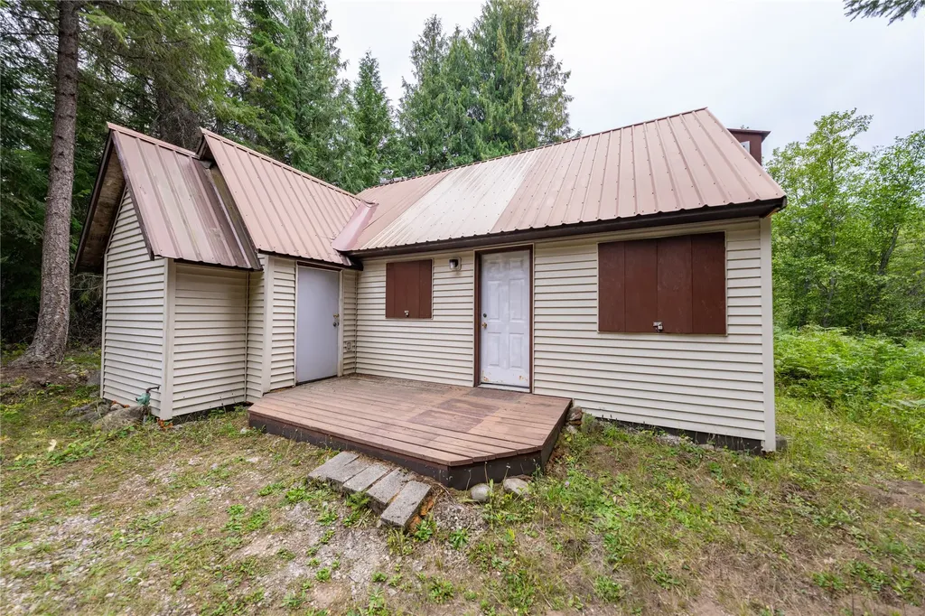 115 Thornton Lane Yaak MT 59935