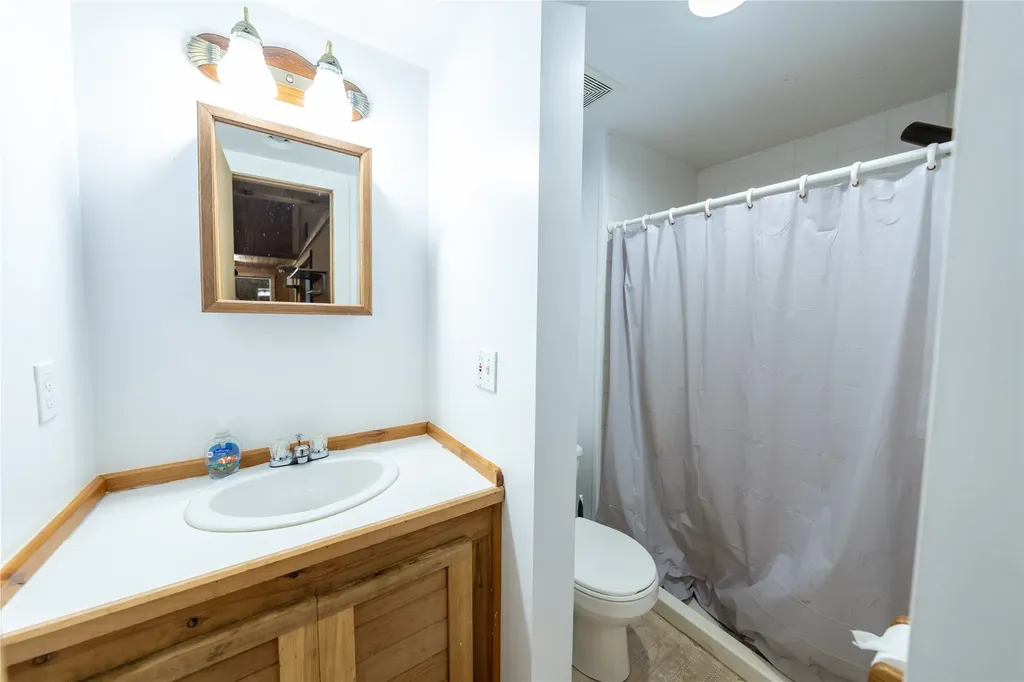 115 Thornton Lane Yaak MT 59935