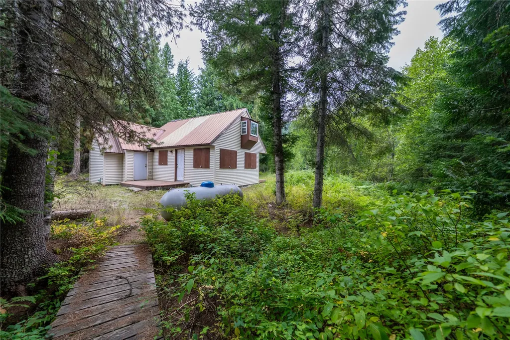 115 Thornton Lane Yaak MT 59935