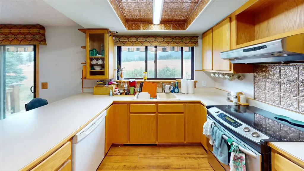 33911 N Crow Road Ronan MT 59864