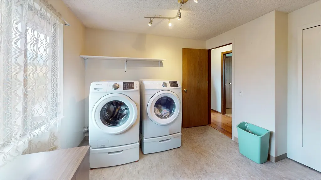 33911 N Crow Road Ronan MT 59864