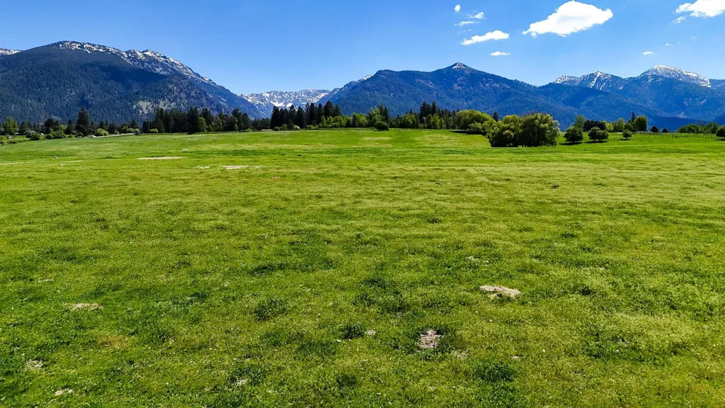 33911 N Crow Road Ronan MT 59864