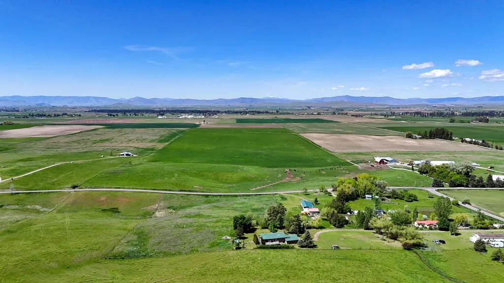 33911 N Crow Road Ronan MT 59864