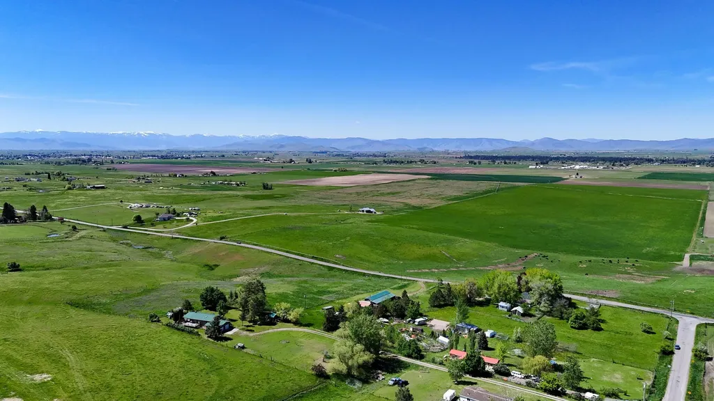 33911 N Crow Road Ronan MT 59864