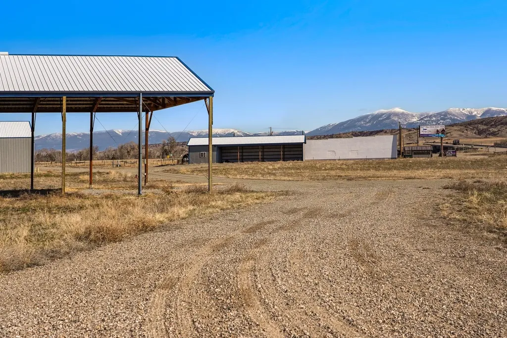 8866 Highway 287 Toston MT 59643