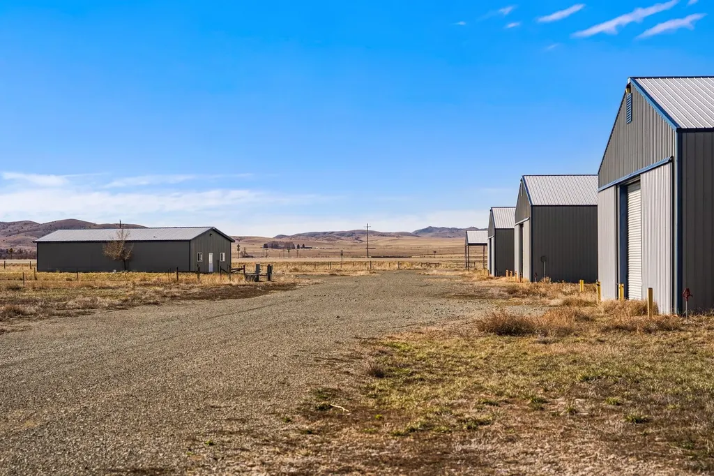8866 Highway 287 Toston MT 59643