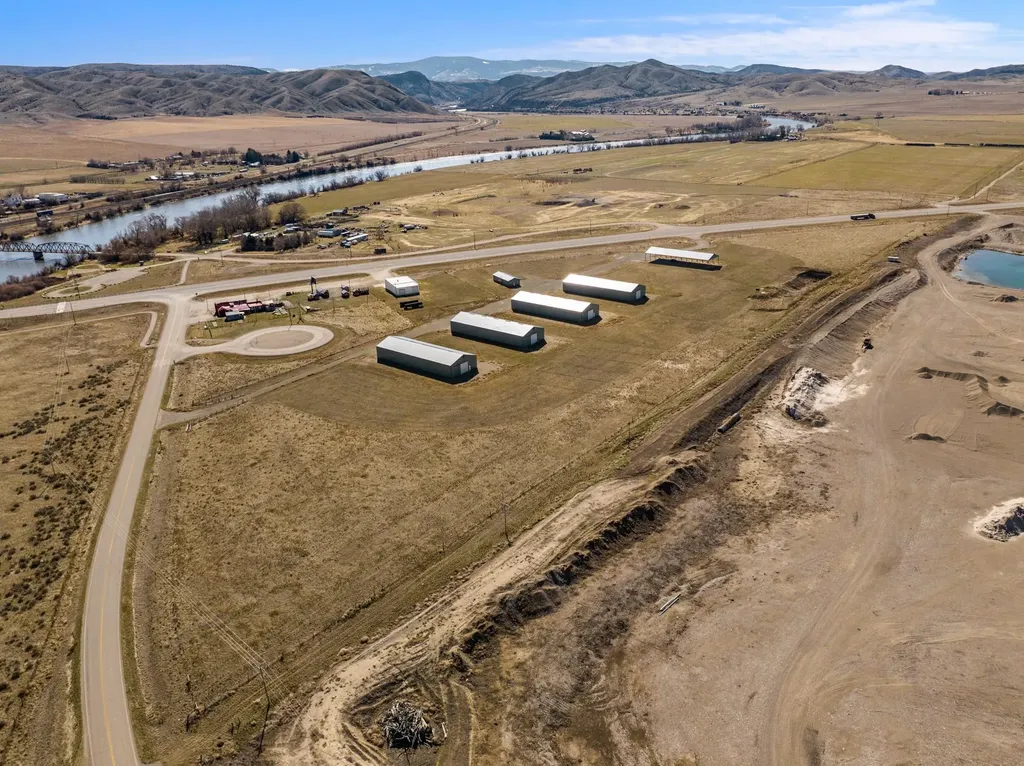 8866 Highway 287 Toston MT 59643