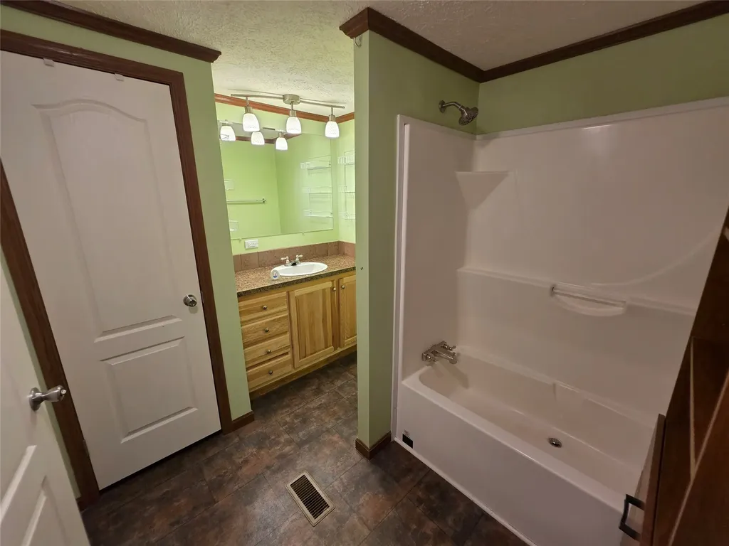 5701 Collins Drive Helena MT 59602