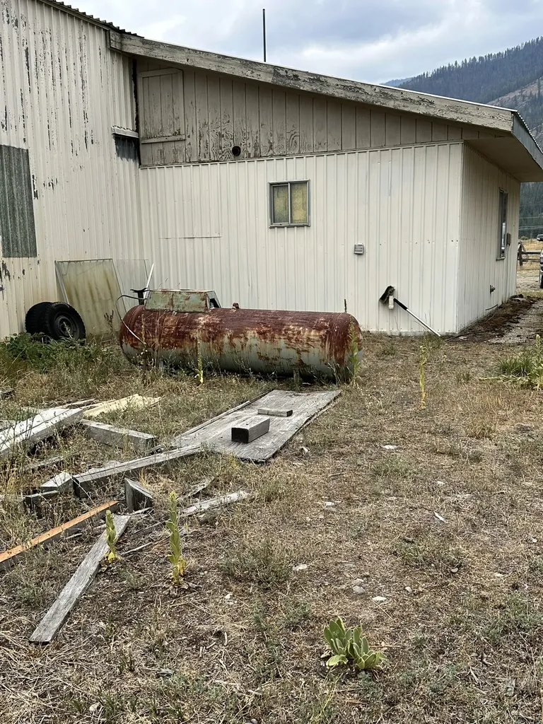 5476 Mt Highway 200 Thompson Falls MT 59873