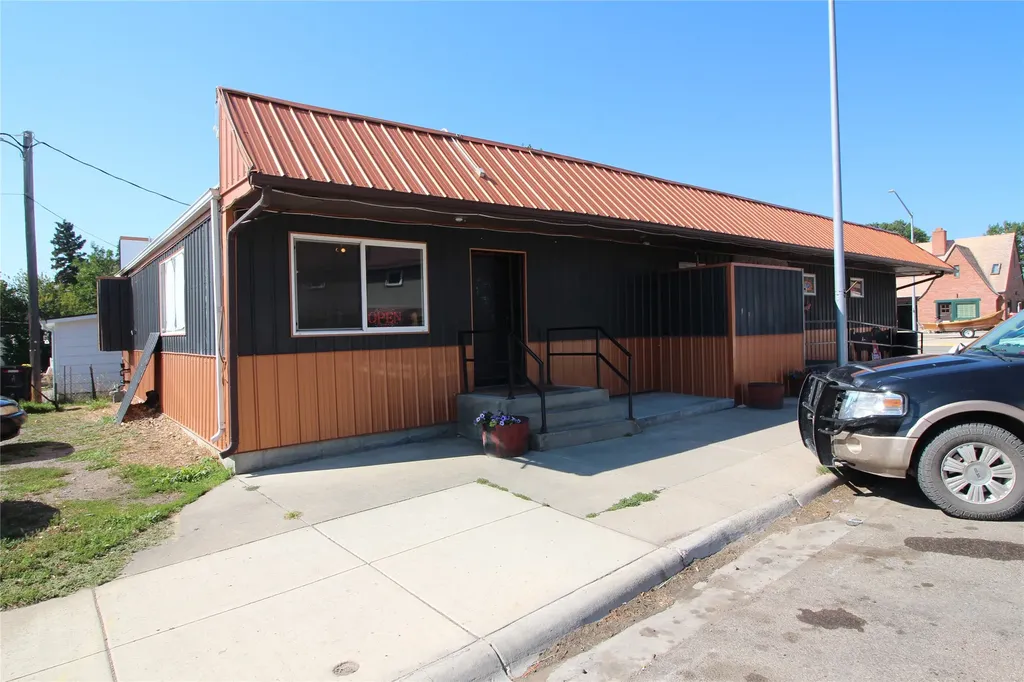 16 Central Avenue W Cascade MT 59421
