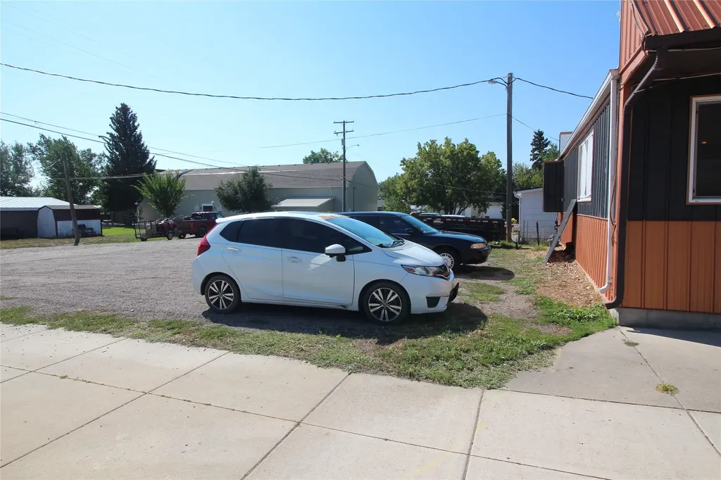 16 Central Avenue W Cascade MT 59421
