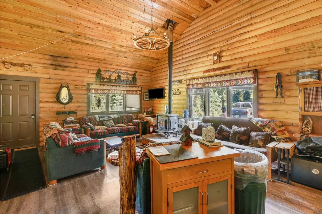 4995 Telegraph Creek Road Elliston MT 59728