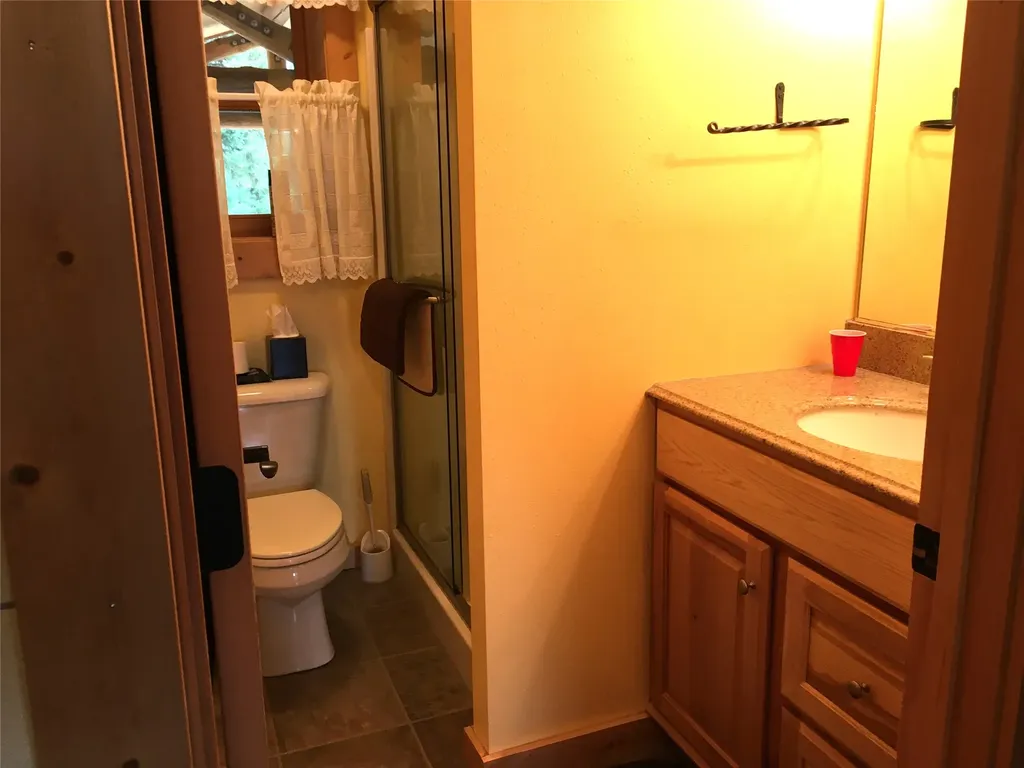 355 Tanager Trail Condon MT 59826