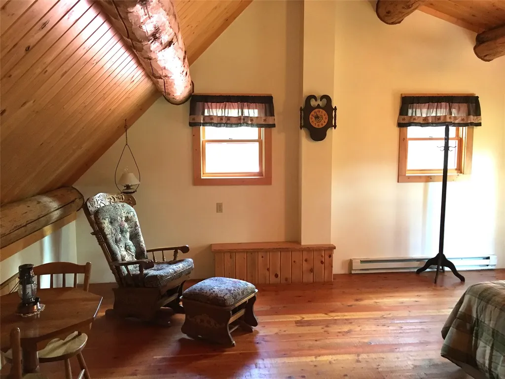 355 Tanager Trail Condon MT 59826
