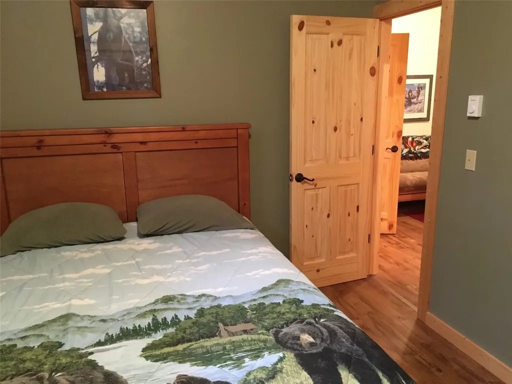 355 Tanager Trail Condon MT 59826