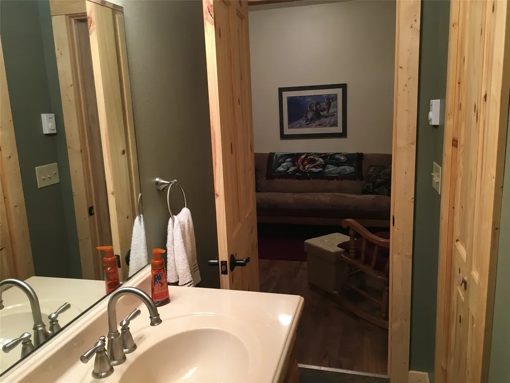 355 Tanager Trail Condon MT 59826