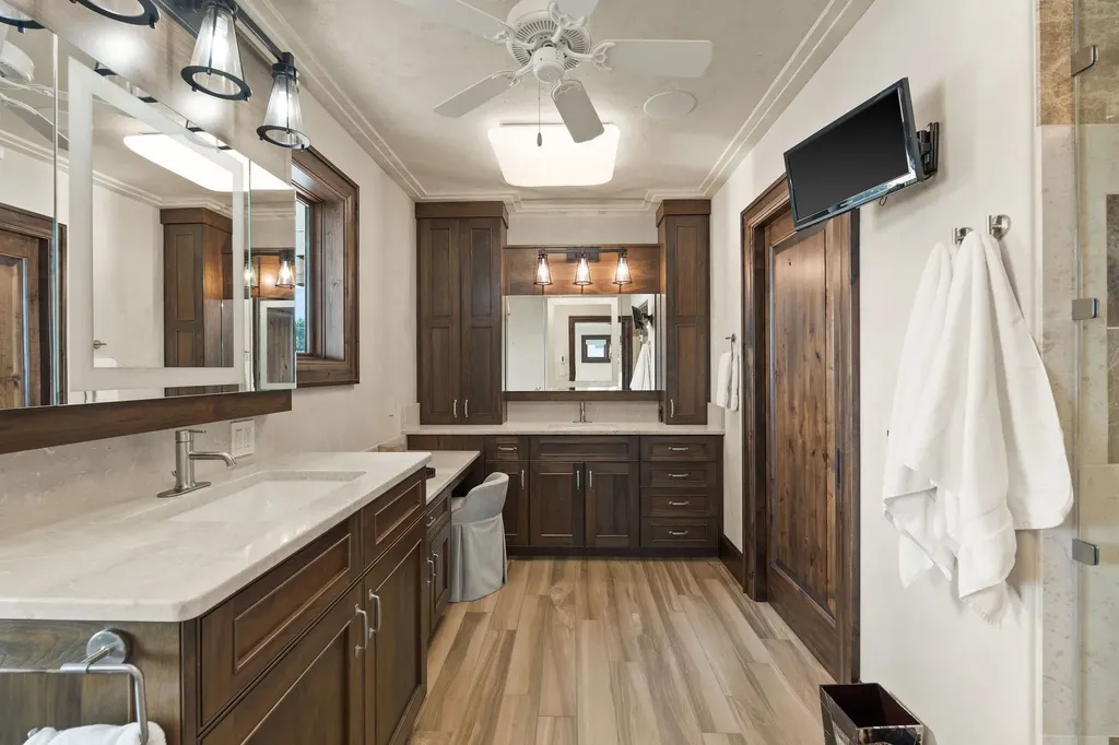 464 Electric Avenue Bigfork MT 59911