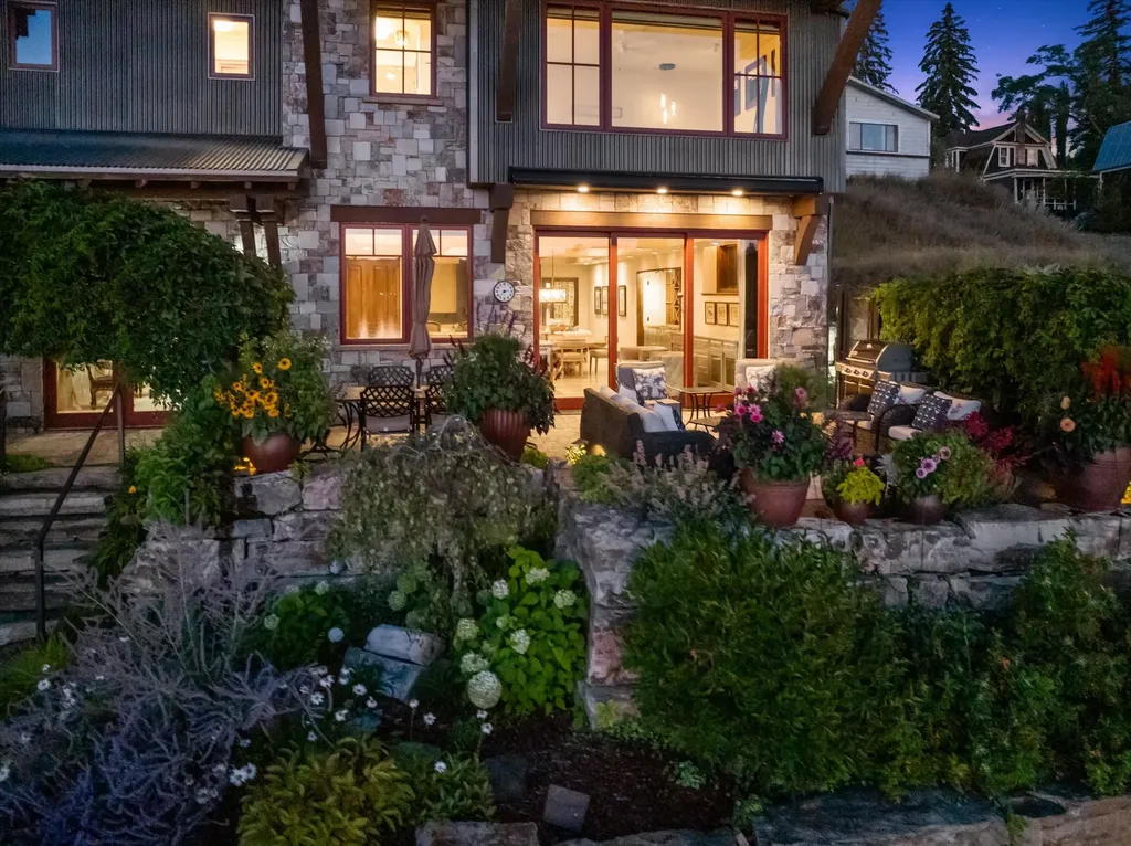 464 Electric Avenue Bigfork MT 59911
