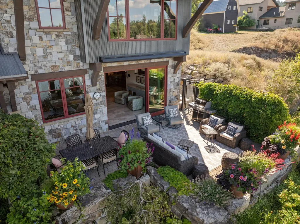 464 Electric Avenue Bigfork MT 59911