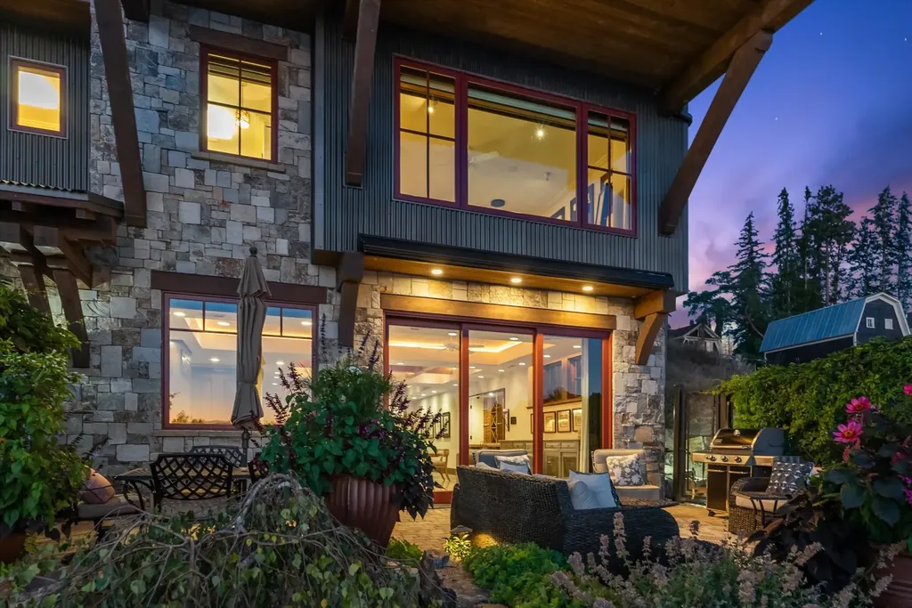 464 Electric Avenue Bigfork MT 59911