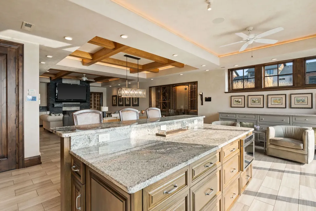 464 Electric Avenue Bigfork MT 59911