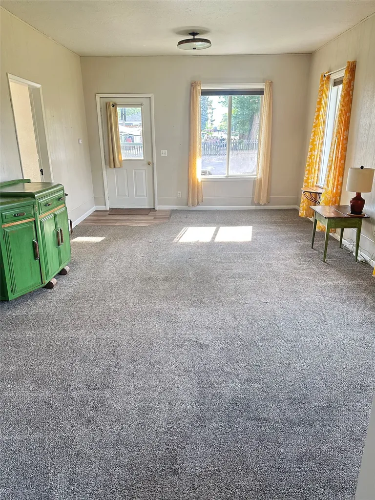 317 1st Avenue SE Ronan MT 59864