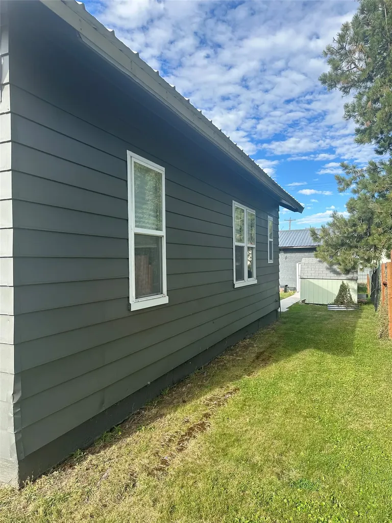 317 1st Avenue SE Ronan MT 59864