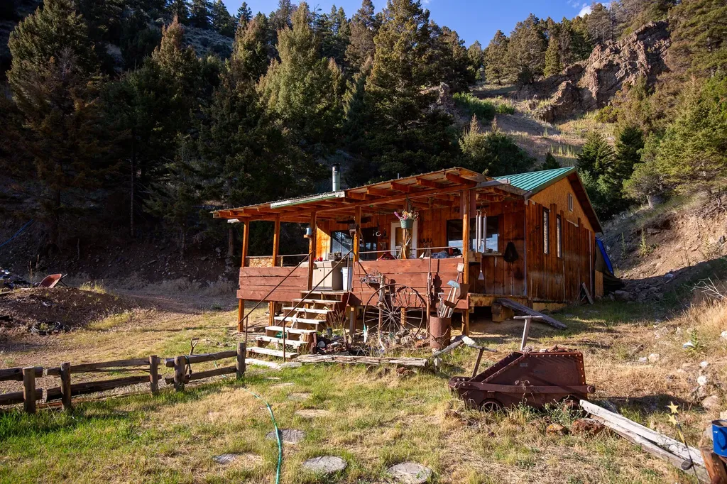 576 Wisconsin Creek Road Sheridan MT 59749