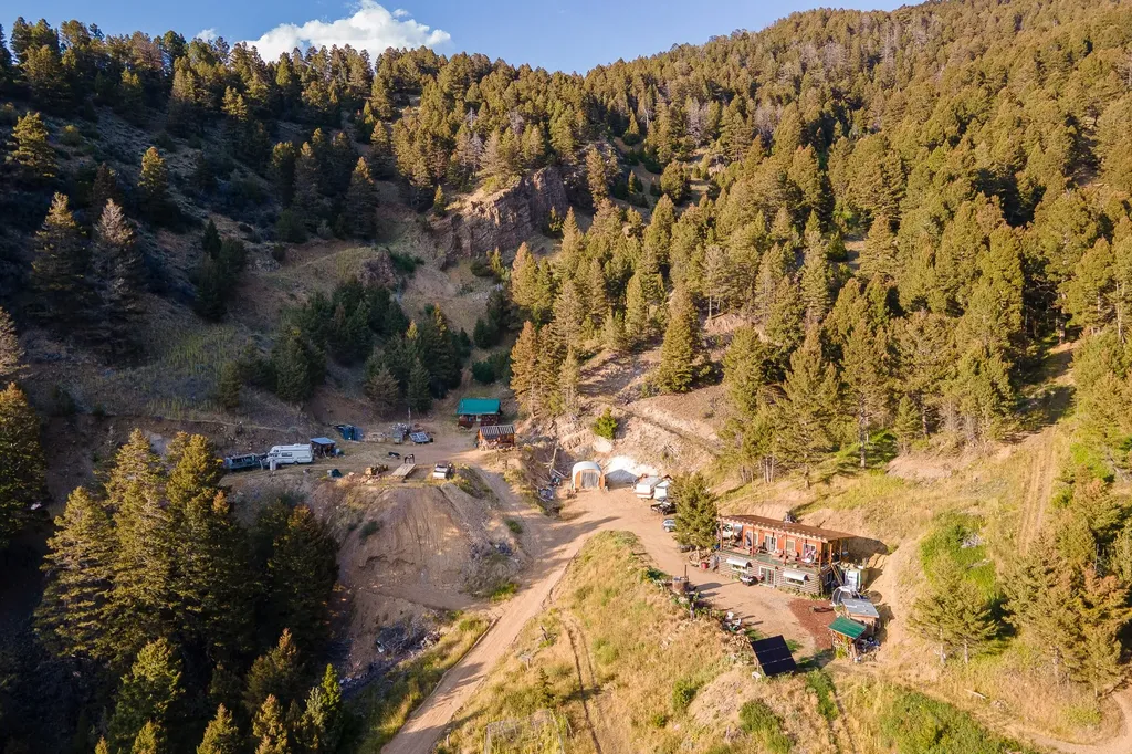 576 Wisconsin Creek Road Sheridan MT 59749