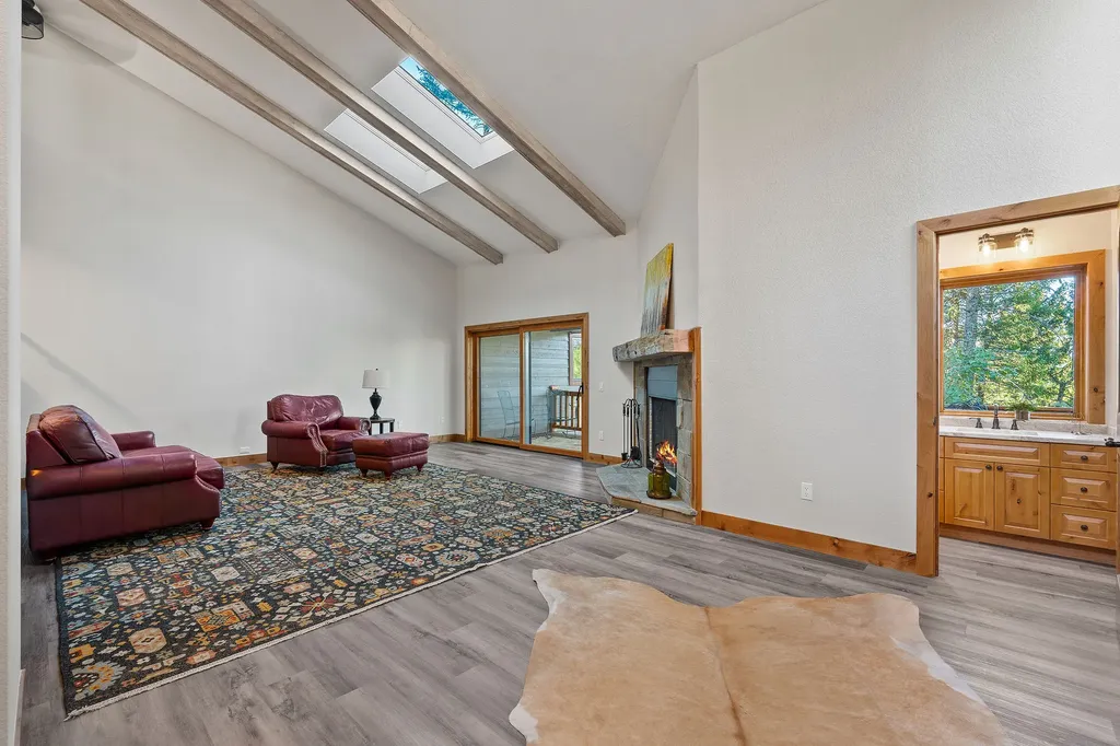 1922 Suncrest Drive Whitefish MT 59937