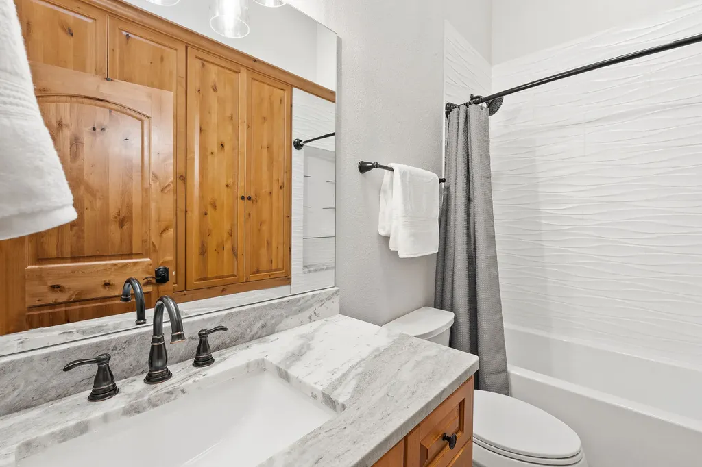 1922 Suncrest Drive Whitefish MT 59937