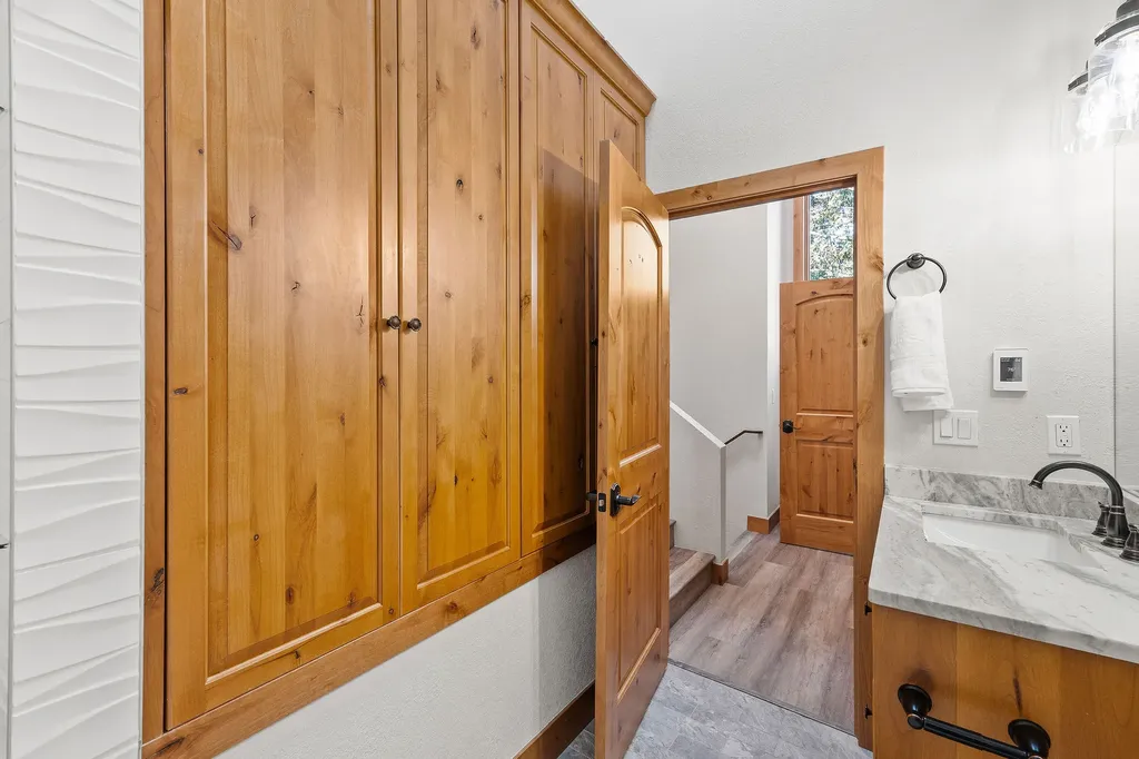 1922 Suncrest Drive Whitefish MT 59937