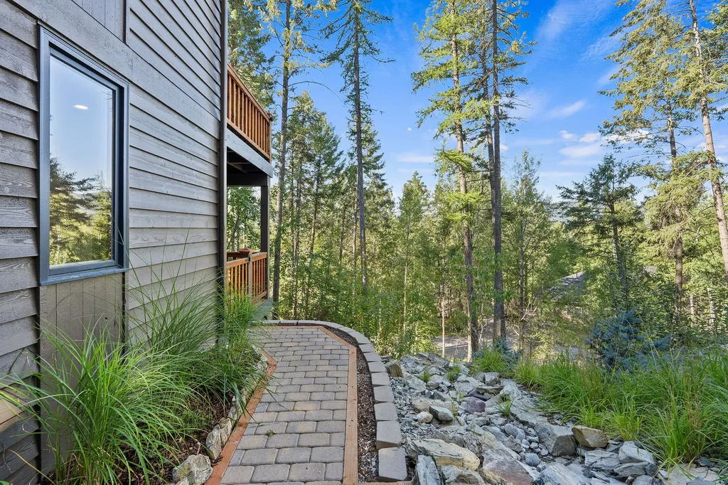 1922 Suncrest Drive Whitefish MT 59937