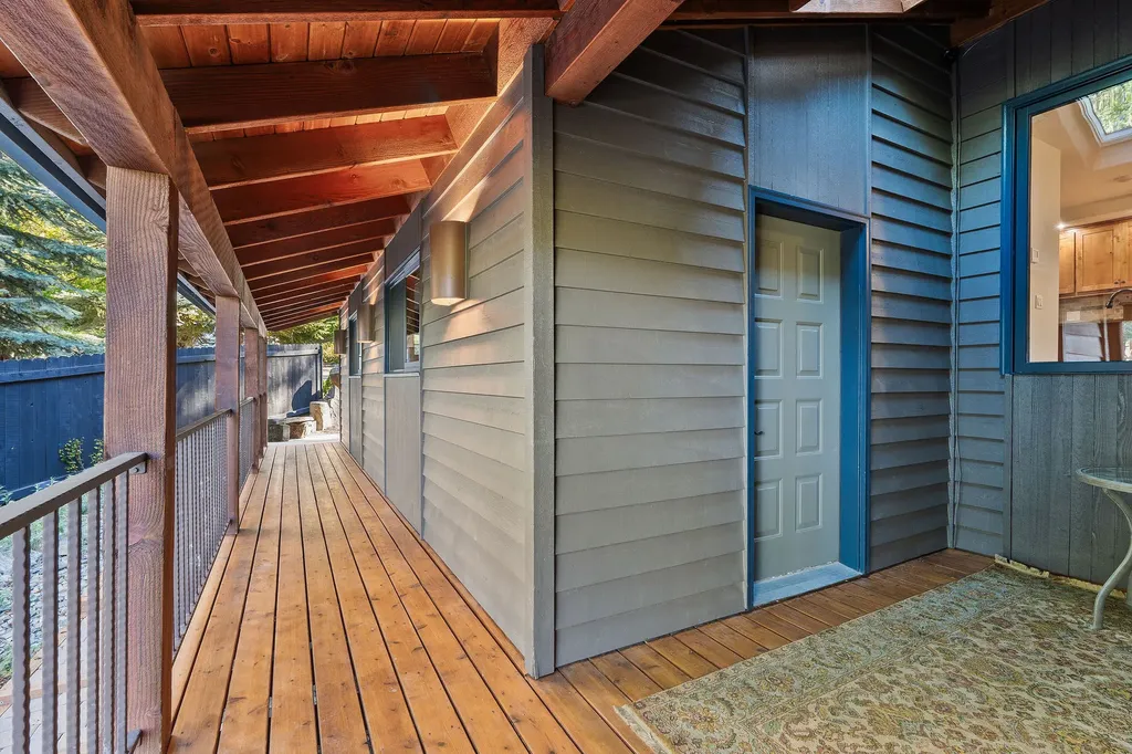 1922 Suncrest Drive Whitefish MT 59937