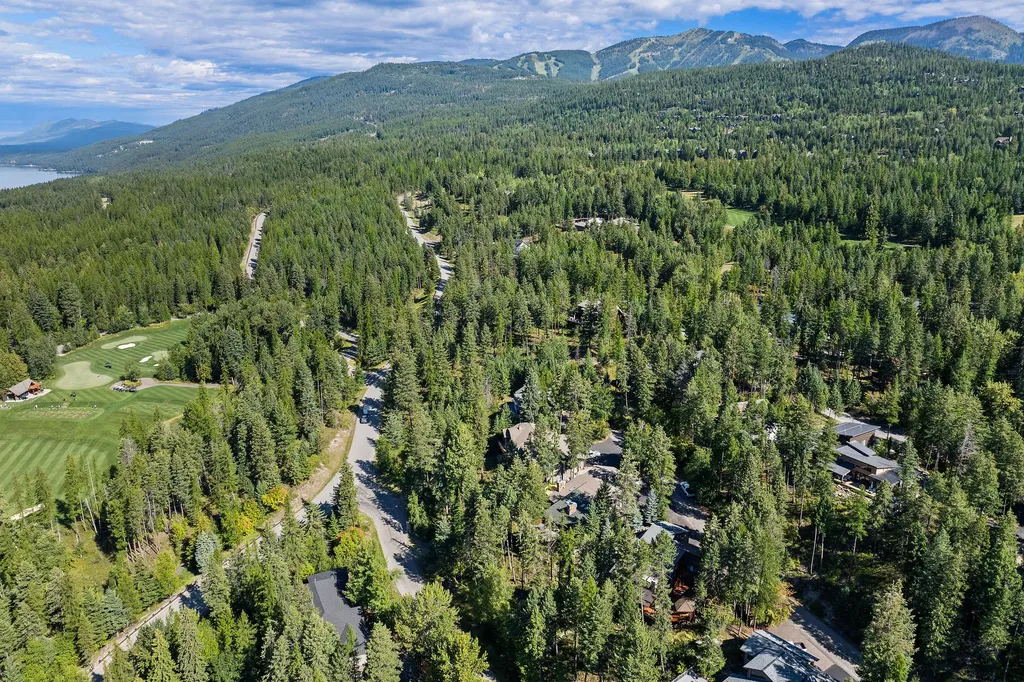 1922 Suncrest Drive Whitefish MT 59937