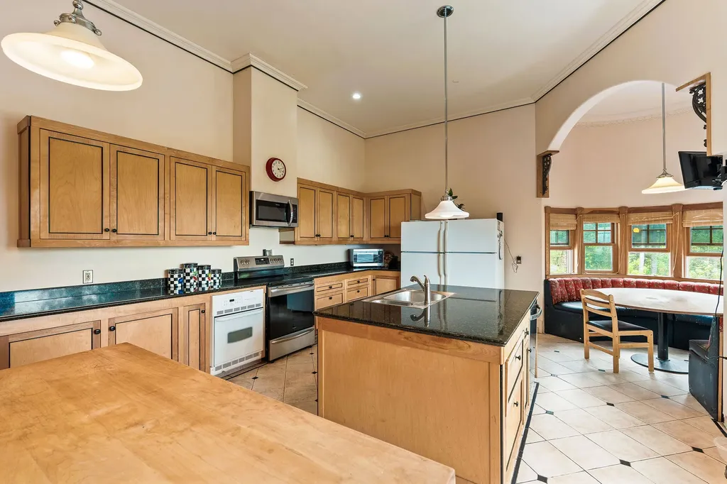 20322 Mount Highway 35 Bigfork MT 59911