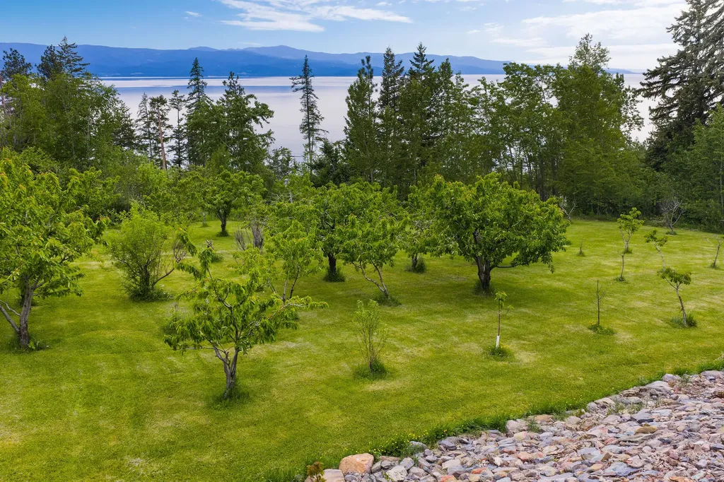 20322 Mt Highway 35 Bigfork MT 59911