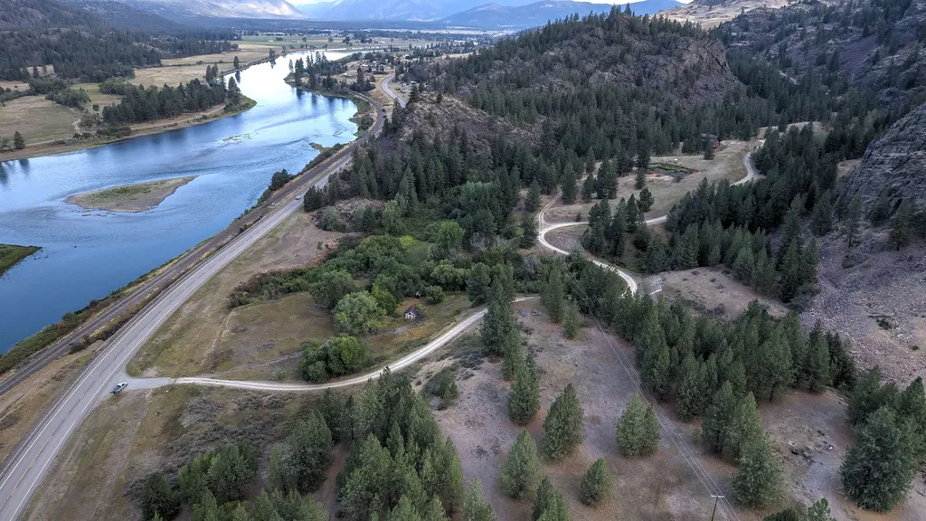 7927 Mount Highway 200 Plains MT 59859