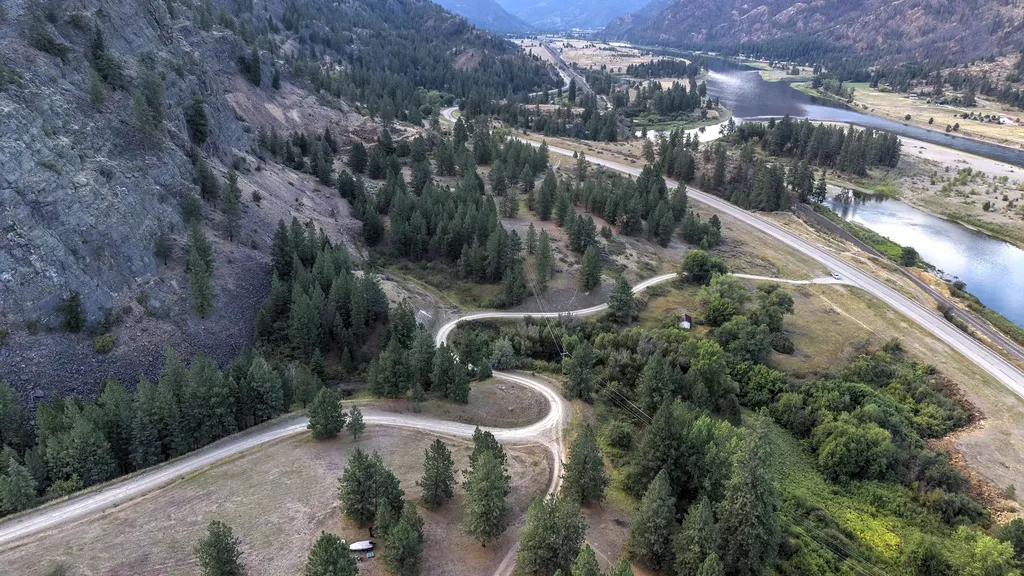 7927 Mount Highway 200 Plains MT 59859