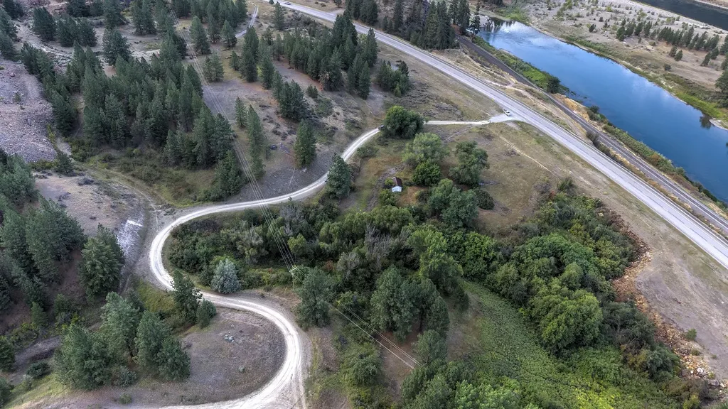 7927 Mount Highway 200 Plains MT 59859